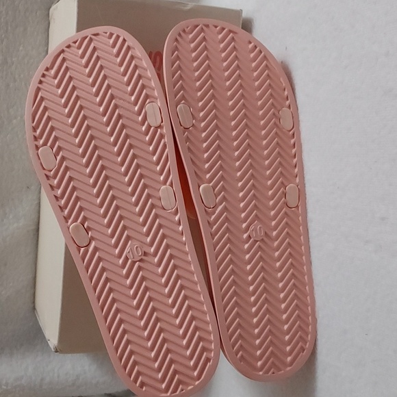 J Slides Beach Slides Fredo - Picture 4 of 12